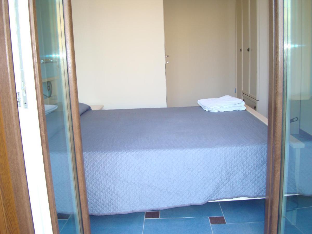 Guest House Mare E Luna Fiumefreddo Bruzio Bagian luar foto