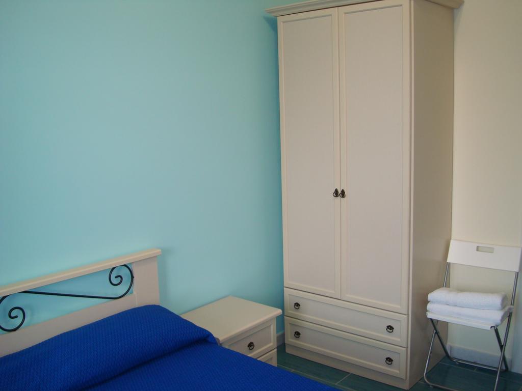 Guest House Mare E Luna Fiumefreddo Bruzio Bagian luar foto