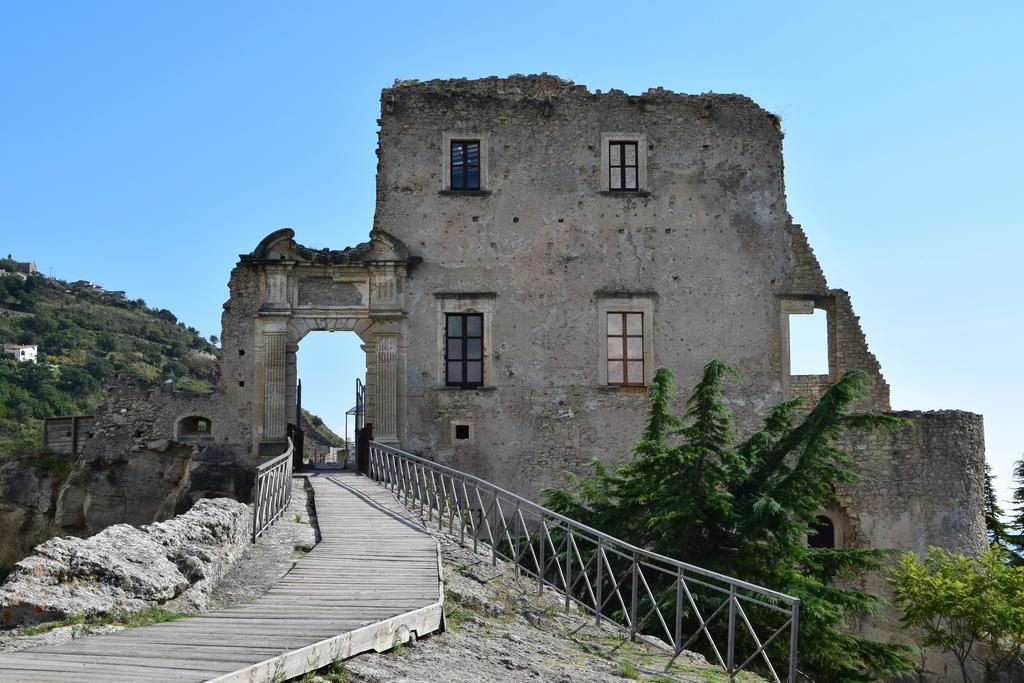 Guest House Mare E Luna Fiumefreddo Bruzio Bagian luar foto