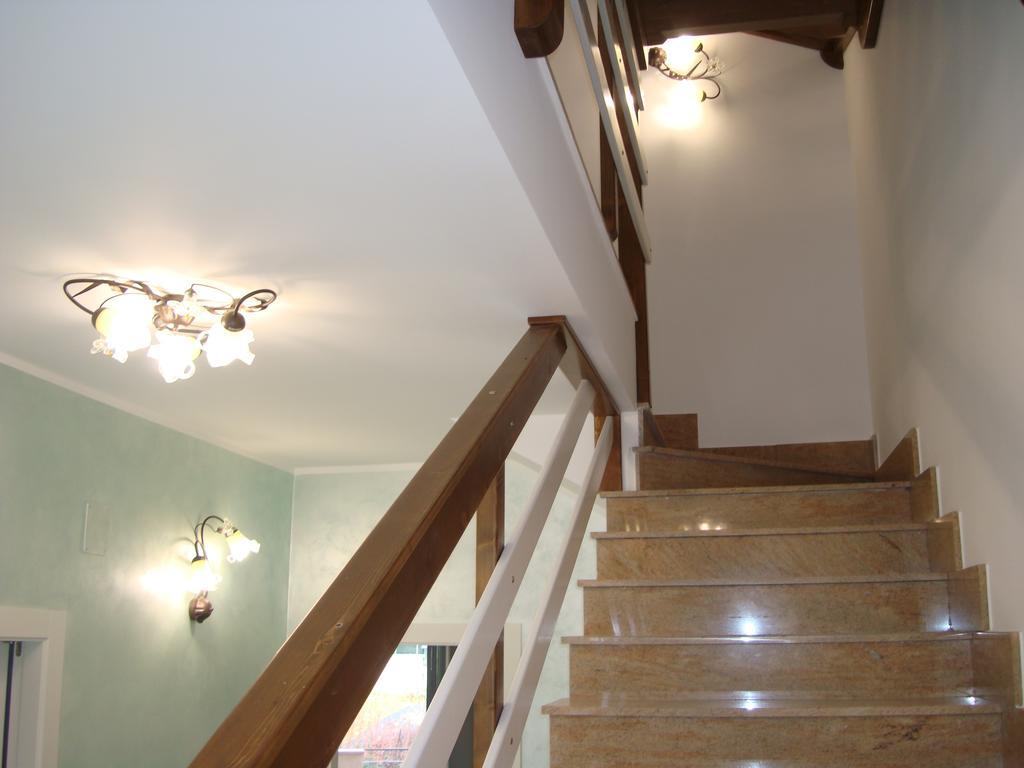 Guest House Mare E Luna Fiumefreddo Bruzio Bagian luar foto
