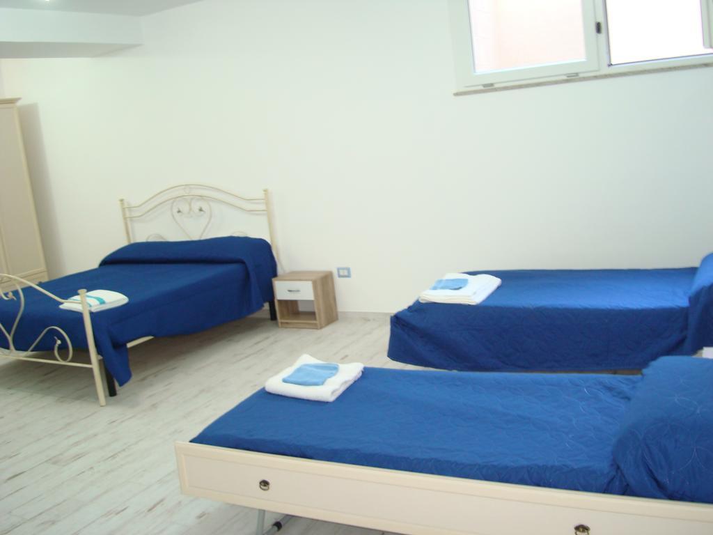 Guest House Mare E Luna Fiumefreddo Bruzio Bagian luar foto