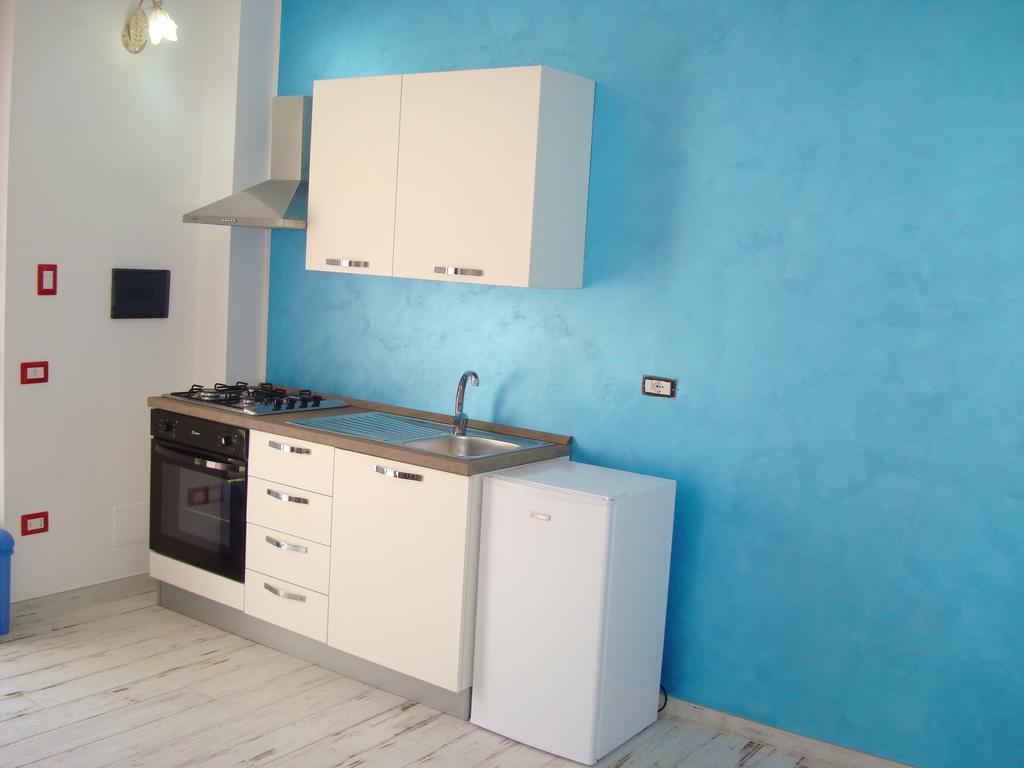 Guest House Mare E Luna Fiumefreddo Bruzio Bagian luar foto