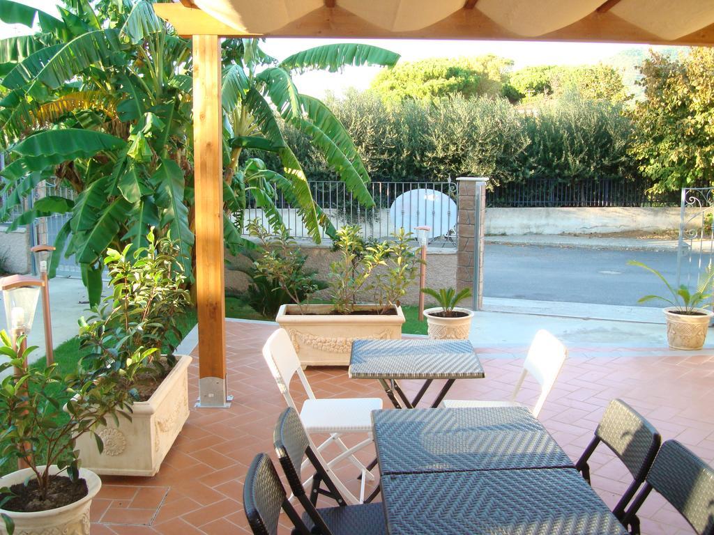 Guest House Mare E Luna Fiumefreddo Bruzio Bagian luar foto