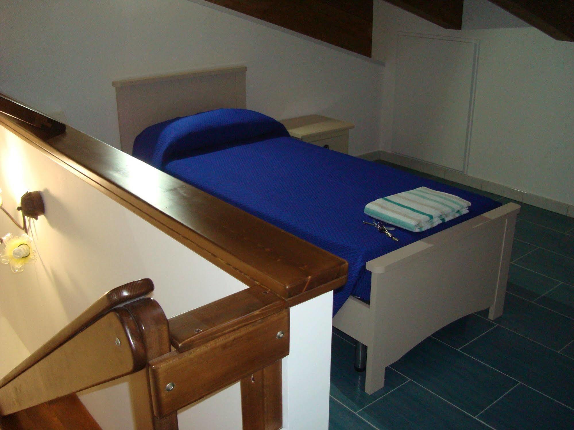 Guest House Mare E Luna Fiumefreddo Bruzio Bagian luar foto